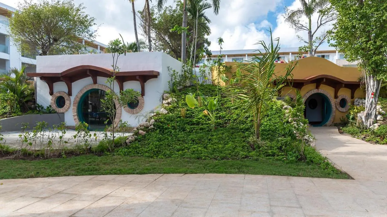 Grand Bavaro Family Club Princess Punta Cana Resort
